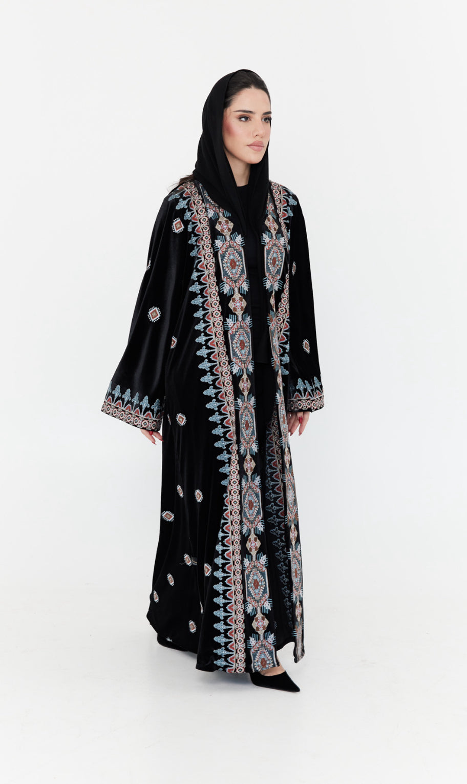 Abaya 81